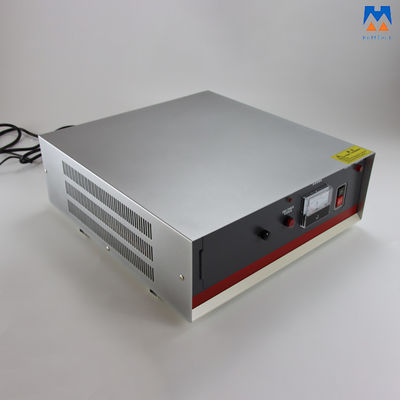 เครื่องกำเนิดอัลตราโซนิก 15KHz 2600W สำหรับแหล่งจ่ายไฟเชื่อมผ้าพลาสติก