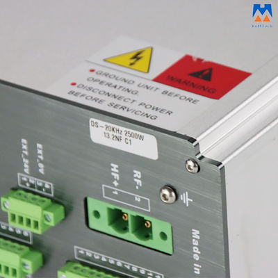การปรับความถี่อัตโนมัติเครื่องกำเนิดการเชื่อมอัลตราโซนิก 20KHz สำหรับการเชื่อมพลาสติก