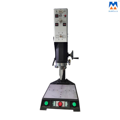 เครื่องเชื่อมพลาสติกอัลตราโซนิกเสถียรภาพดี 15kHz 2600W มาตรฐาน